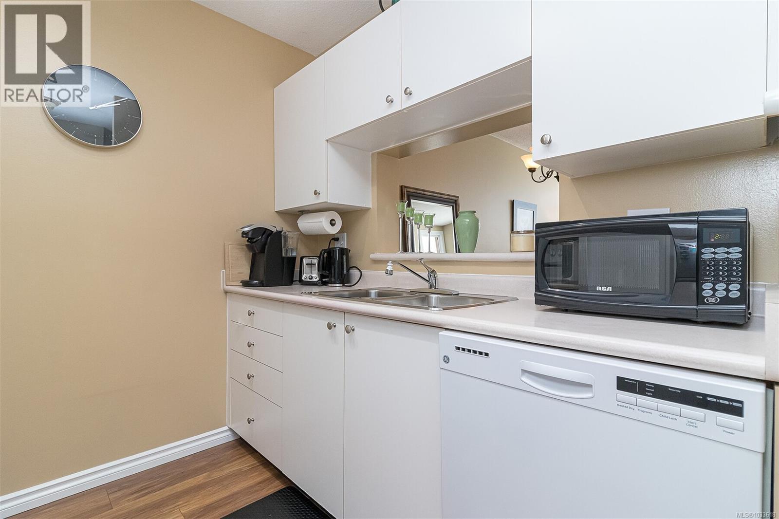 308 835 View St, Victoria, British Columbia  V8W 3W8 - Photo 10 - 1033618