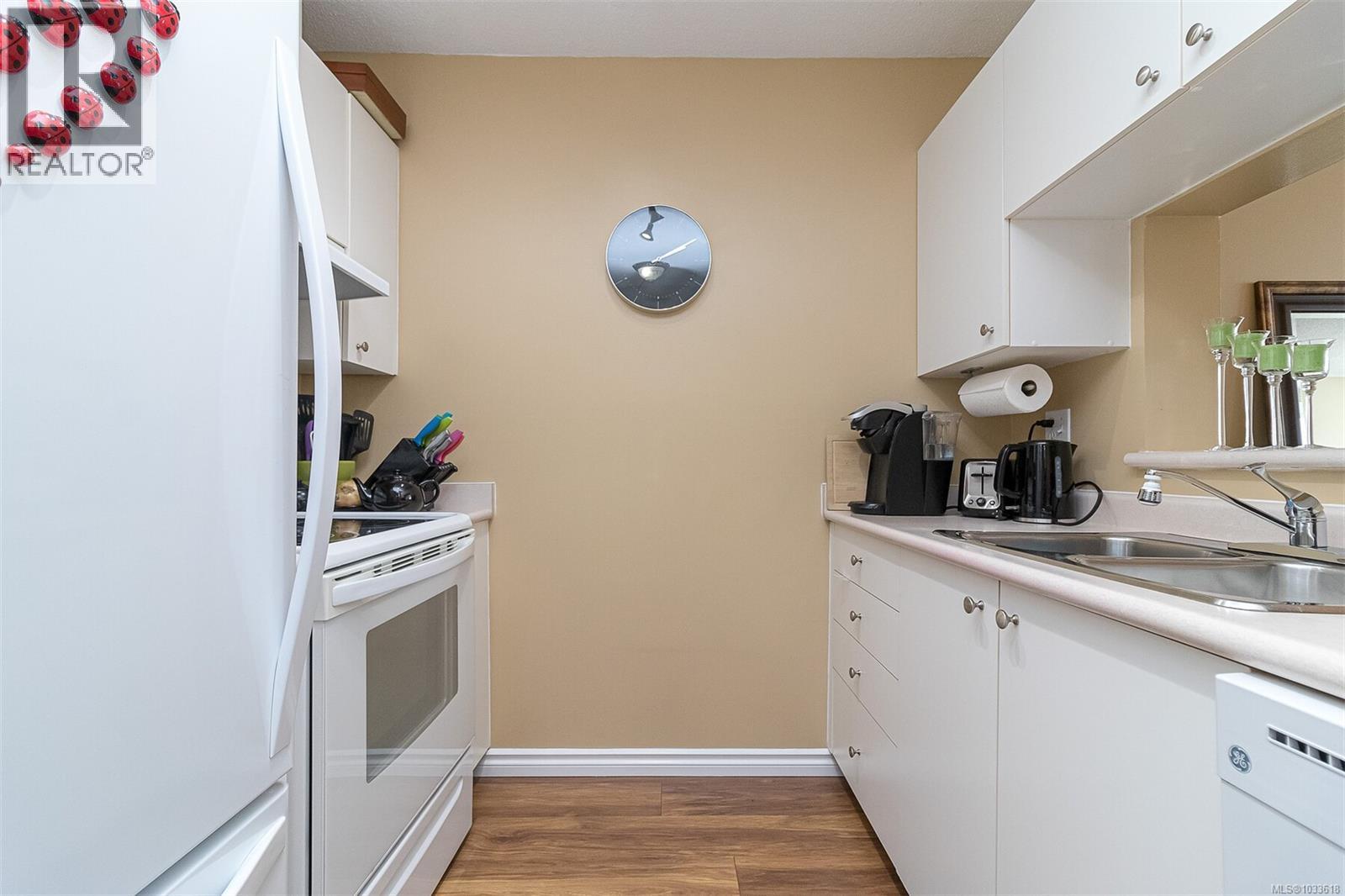 308 835 View St, Victoria, British Columbia  V8W 3W8 - Photo 9 - 1033618