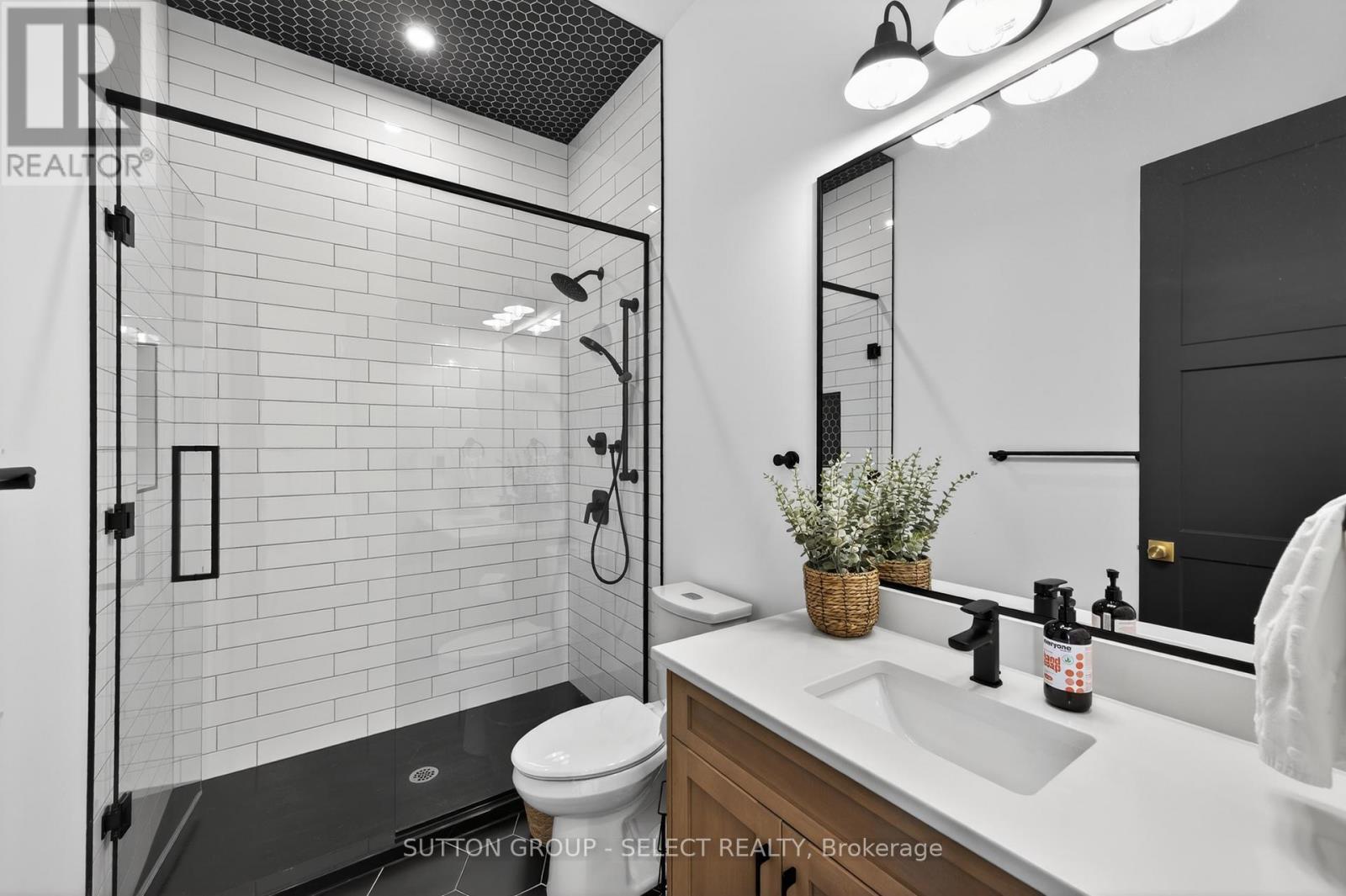 127 Optimist Drive, Southwold, Ontario  N5P 0G2 - Photo 39 - X13053068