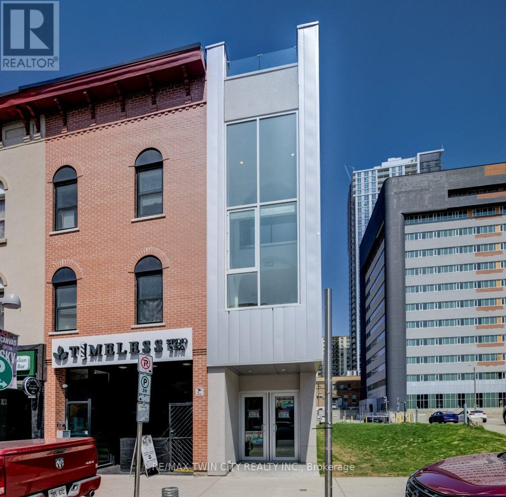 26 KING STREET E, Waterloo, Ontario