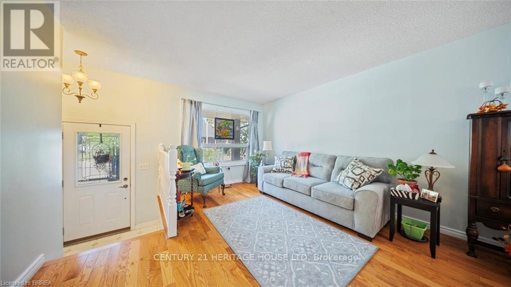 6442 Taylor Street, Niagara Falls, Ontario  L2G 2G1 - Photo 5 - X13053364