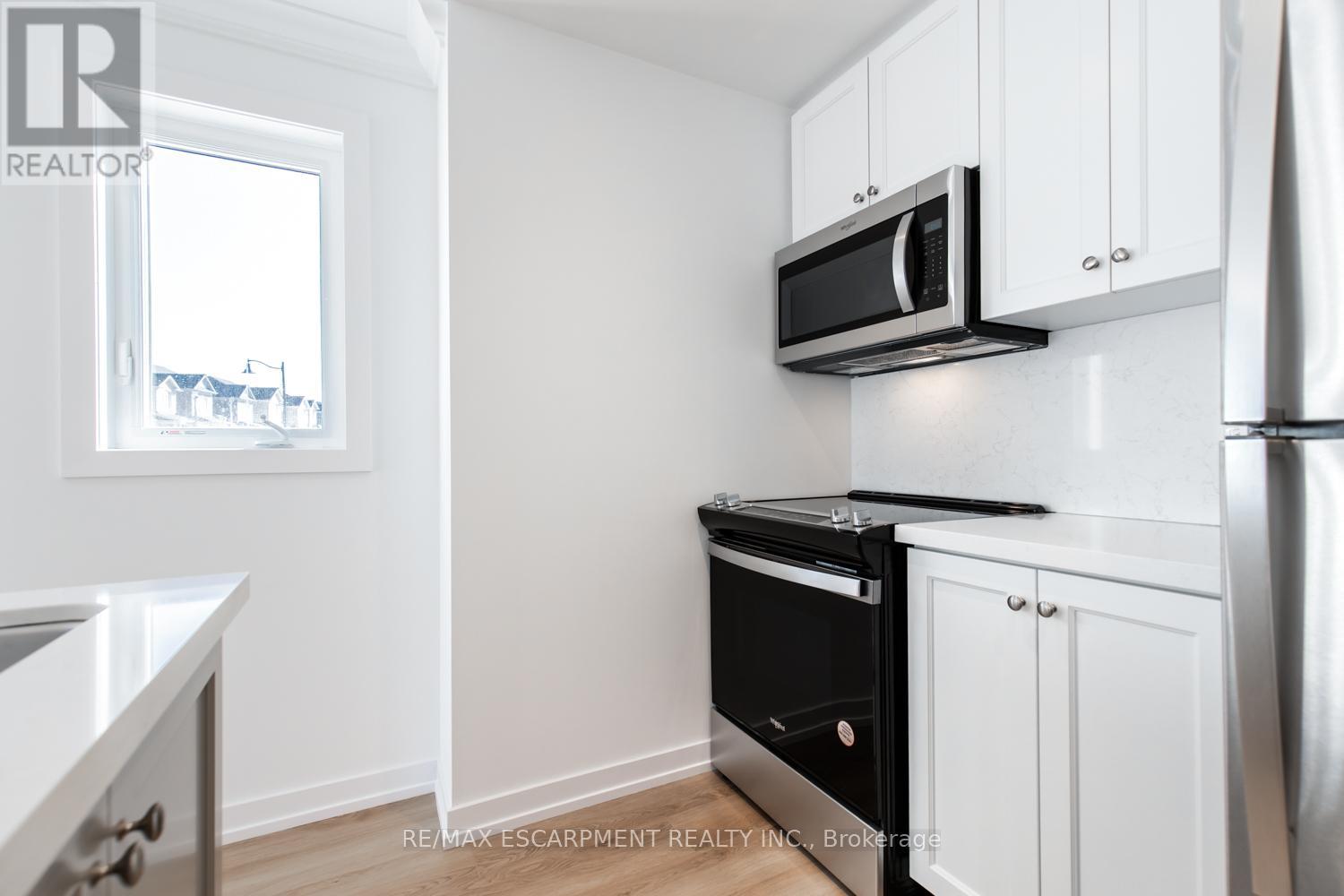 64 Kenesky Drive, Hamilton, Ontario  L8B 2A9 - Photo 11 - X13053434