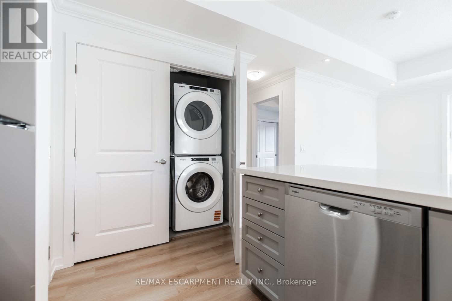 64 Kenesky Drive, Hamilton, Ontario  L8B 2A9 - Photo 13 - X13053434