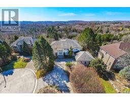 2 ANSLOW COURT, Hamilton, Ontario
