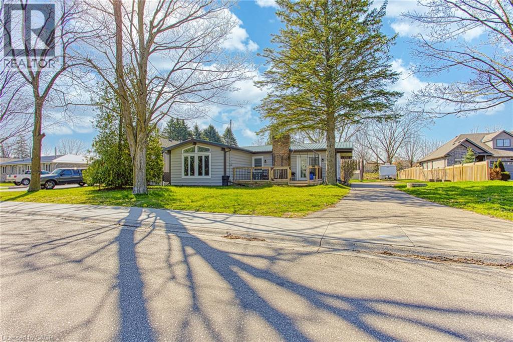 61 CEDAR Street, Paris, Ontario