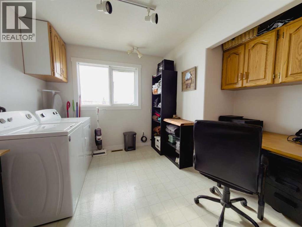 930036 Rr 232, County Of, Alberta  T0H 2M0 - Photo 6 - A2304944