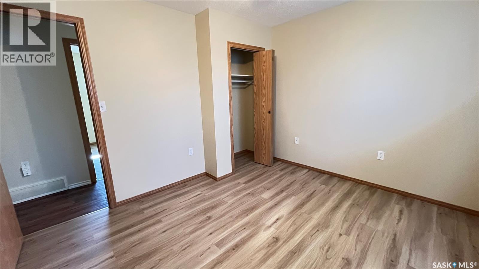 117 Herbert Street, Maple Creek, Saskatchewan  S0N 1N0 - Photo 23 - SK033709