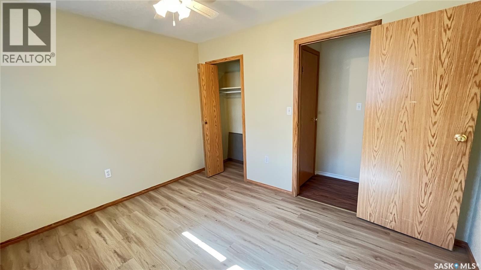 117 Herbert Street, Maple Creek, Saskatchewan  S0N 1N0 - Photo 27 - SK033709