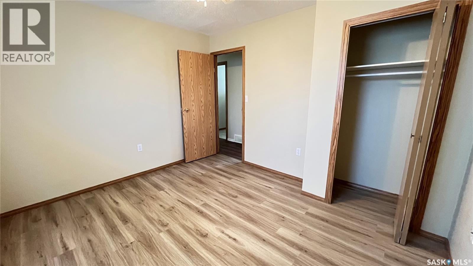 117 Herbert Street, Maple Creek, Saskatchewan  S0N 1N0 - Photo 24 - SK033709