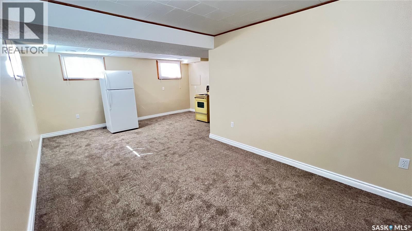 117 Herbert Street, Maple Creek, Saskatchewan  S0N 1N0 - Photo 35 - SK033709