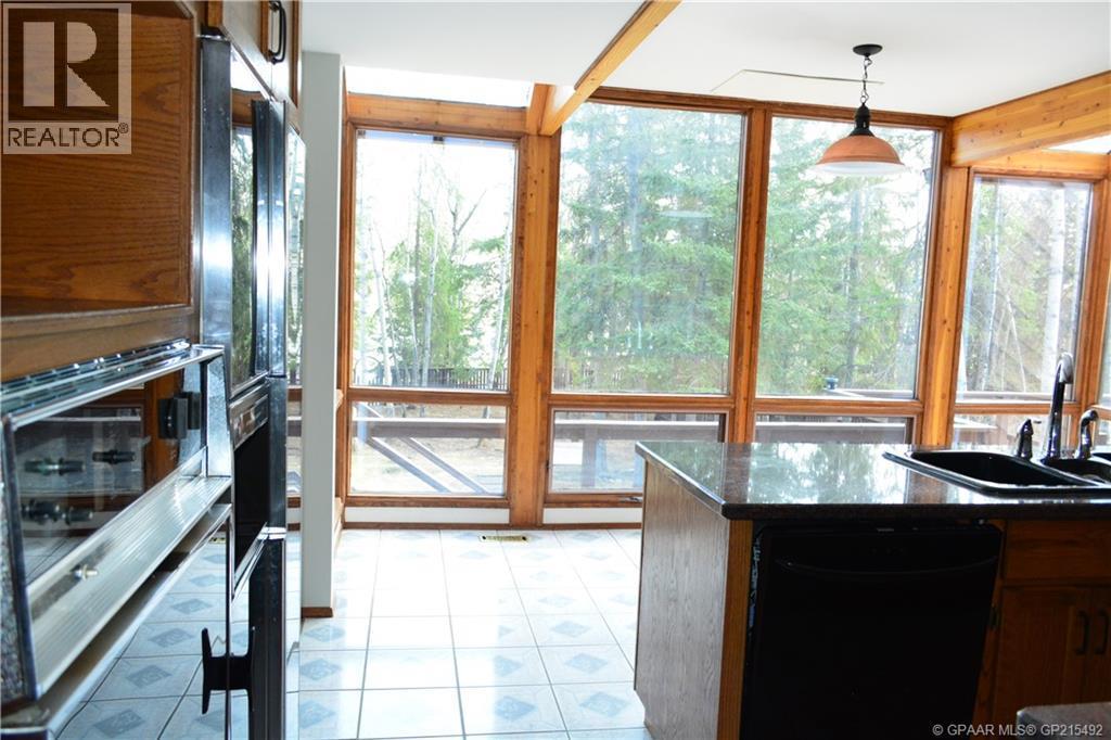 13213 92 Street, Peace River, Alberta  T8S 1X1 - Photo 14 - A2283862