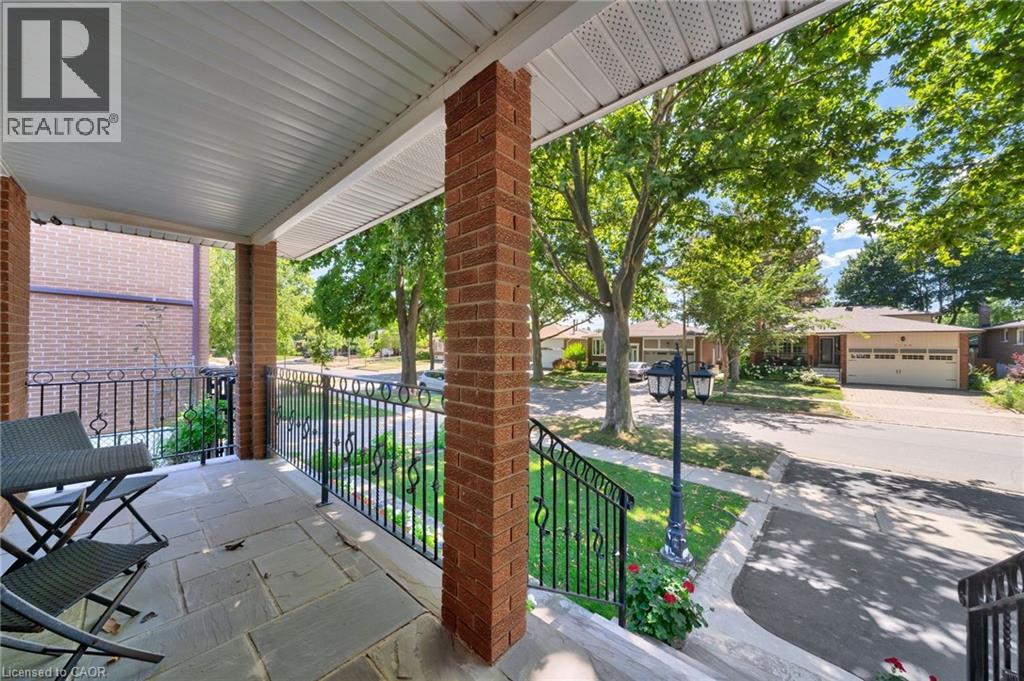 1149 Dowland Crescent, Burlington, Ontario  L7T 4C7 - Photo 5 - 40810594