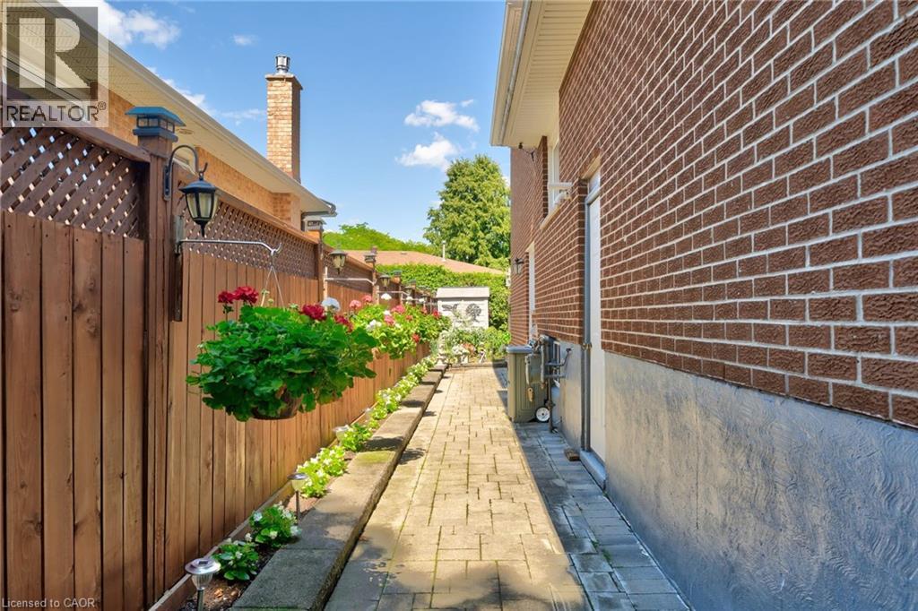 1149 Dowland Crescent, Burlington, Ontario  L7T 4C7 - Photo 41 - 40810594