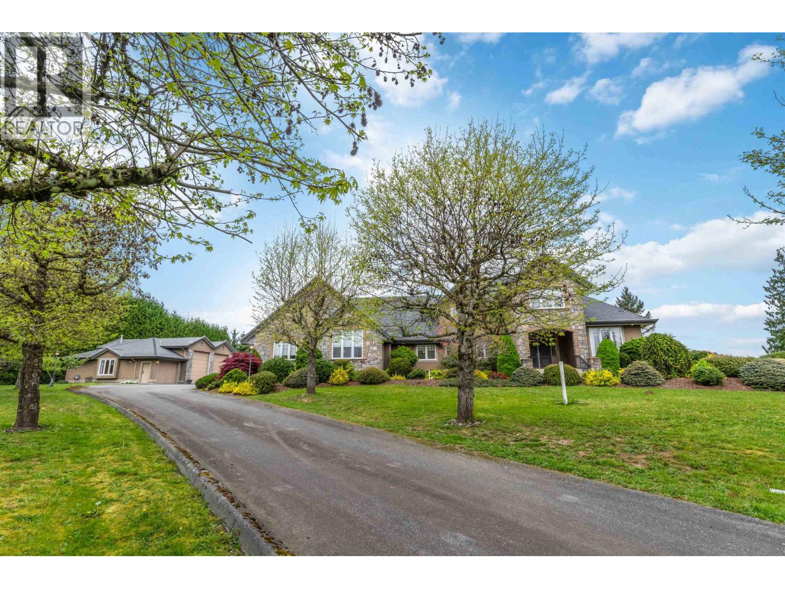 10270 Rolley Crescent, Maple Ridge, British Columbia  V2W 1J9 - Photo 2 - R3114751