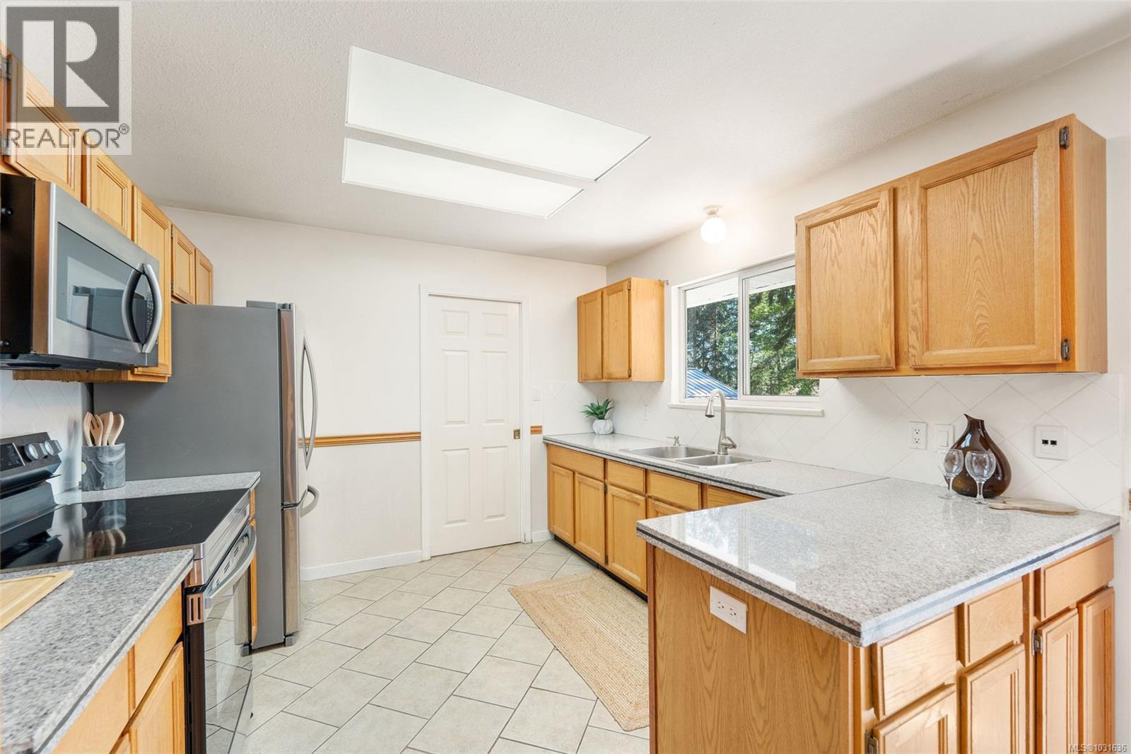 2362 Nanoose Rd, Nanoose Bay, British Columbia  V9P 9E6 - Photo 30 - 1031636