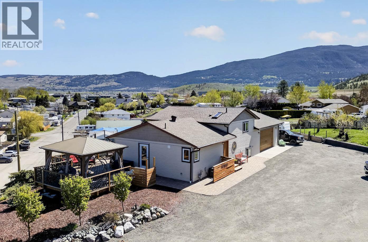 1301 Fir Avenue, Merritt, British Columbia  V1S 1L1 - Photo 2 - 10384365