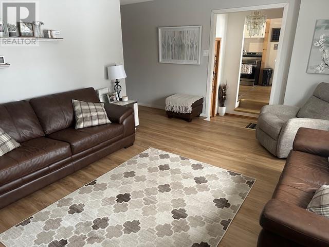 432 Gemstone Dr, Thunder Bay, Ontario  P7G 1B1 - Photo 2 - TB2600695