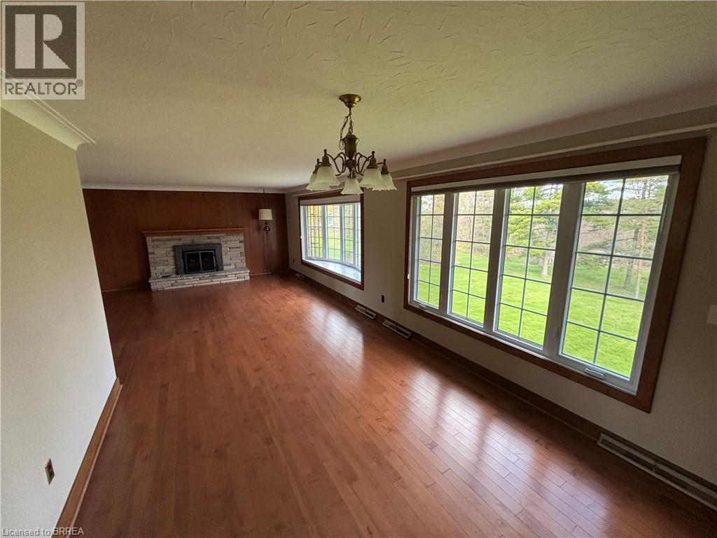 148 Pleasant Ridge Road, Brantford, Ontario  N3R 0B8 - Photo 2 - 40824517