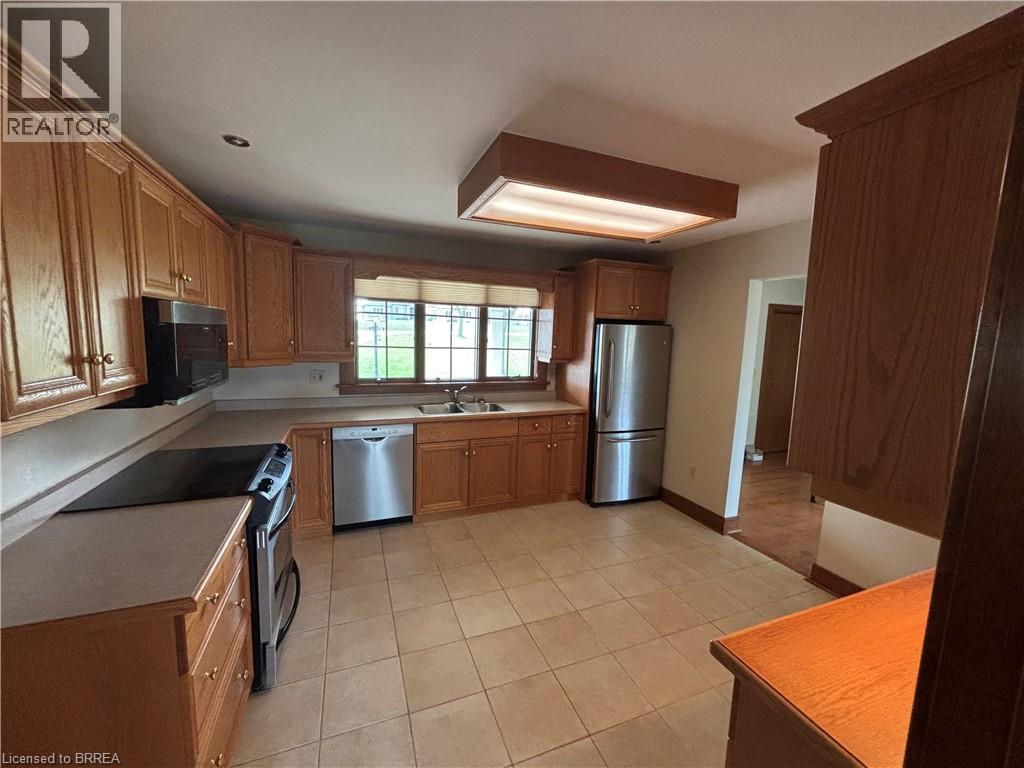 148 Pleasant Ridge Road, Brantford, Ontario  N3R 0B8 - Photo 4 - 40824517