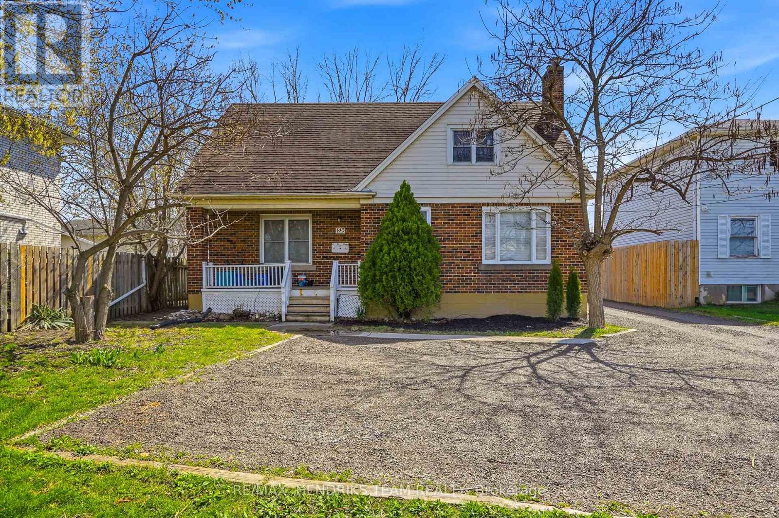 140 Eastchester Avenue, St. Catharines, Ontario  L2P 2Z4 - Photo 2 - X12918522