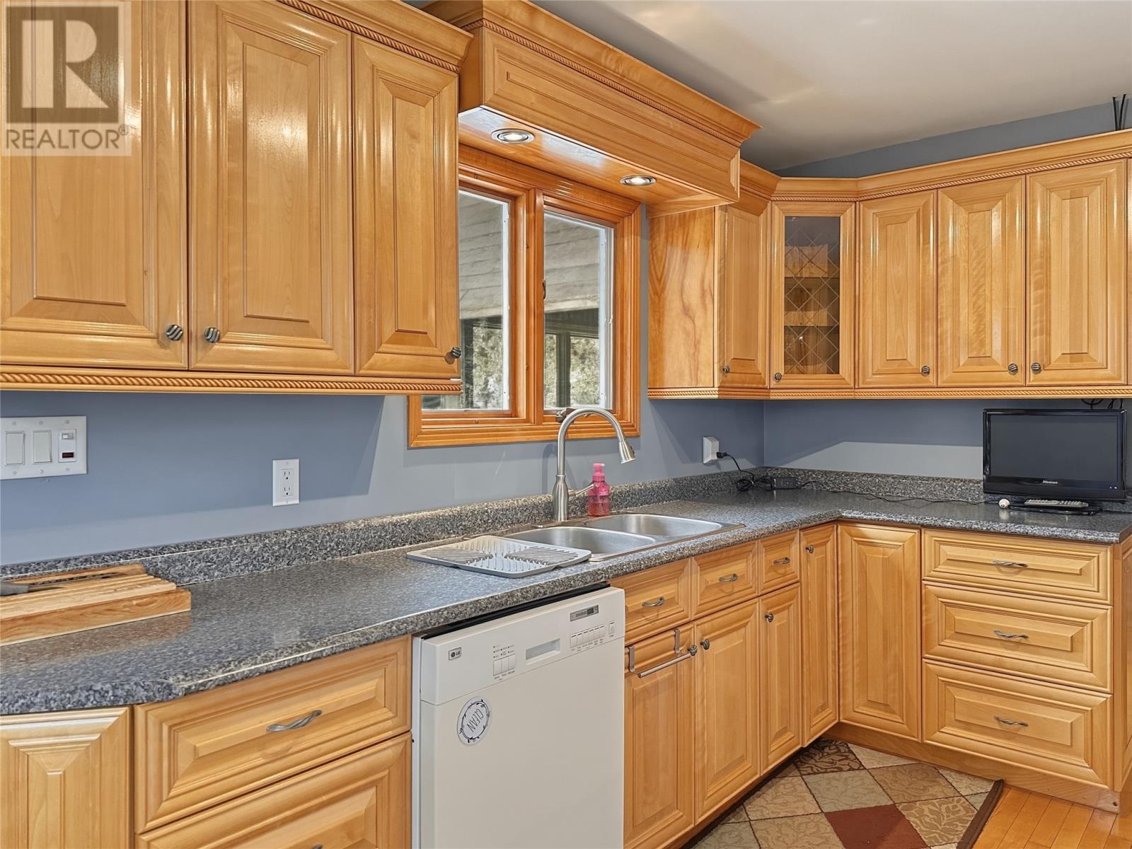 35 Pine Tree Road, Gambo, Newfoundland & Labrador  A0G 1T0 - Photo 3 - 1296649