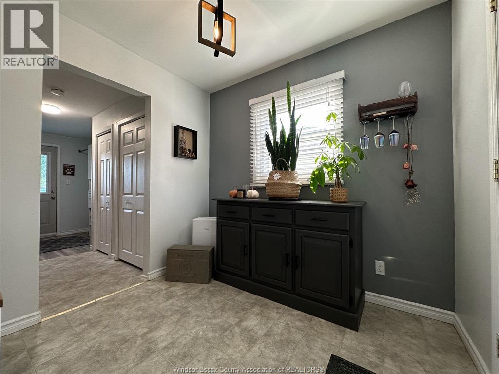 2970 Clemenceau, Windsor, Ontario  N8T 2R1 - Photo 4 - 26009359