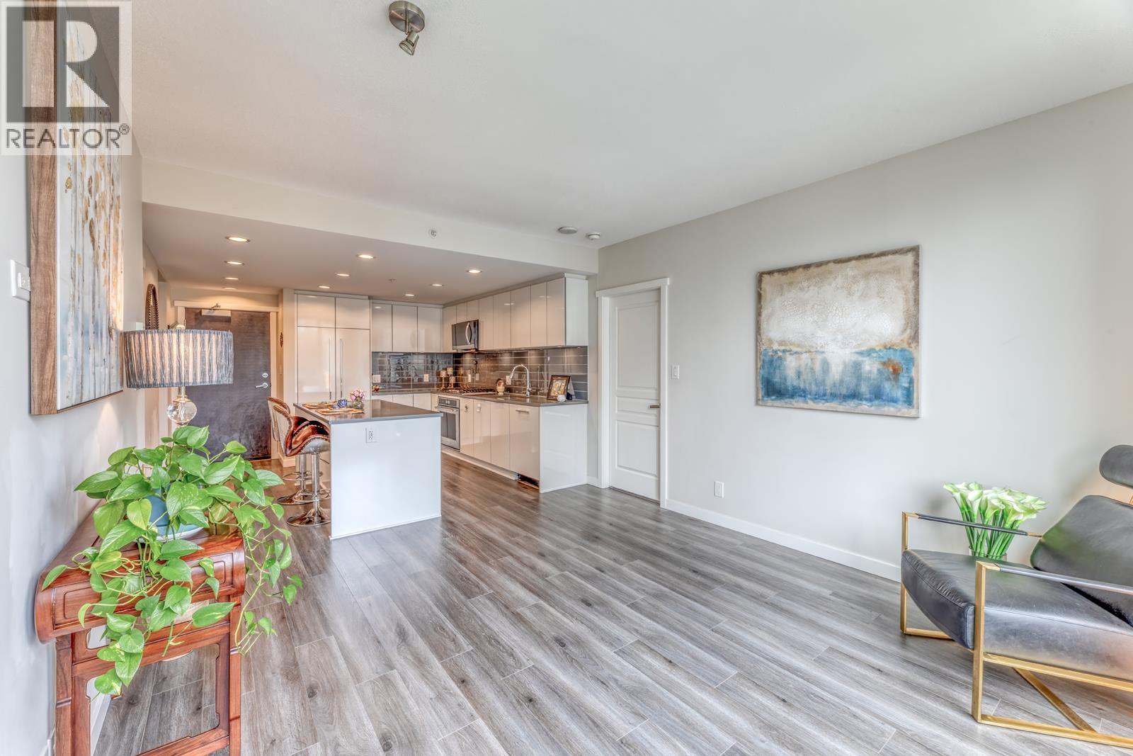 1004 3100 Windsor Gate, Coquitlam, British Columbia  V3B 0P3 - Photo 8 - R3116654