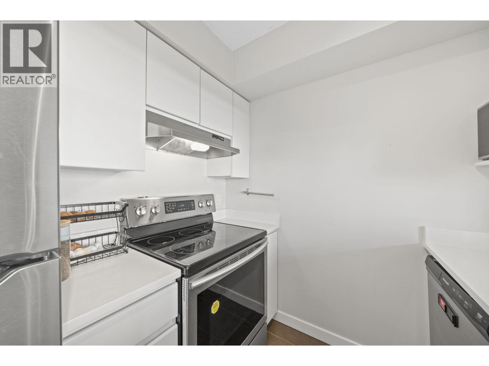 1208 3455 Ascot Place, Vancouver, British Columbia  V5R 6B7 - Photo 18 - R3116659