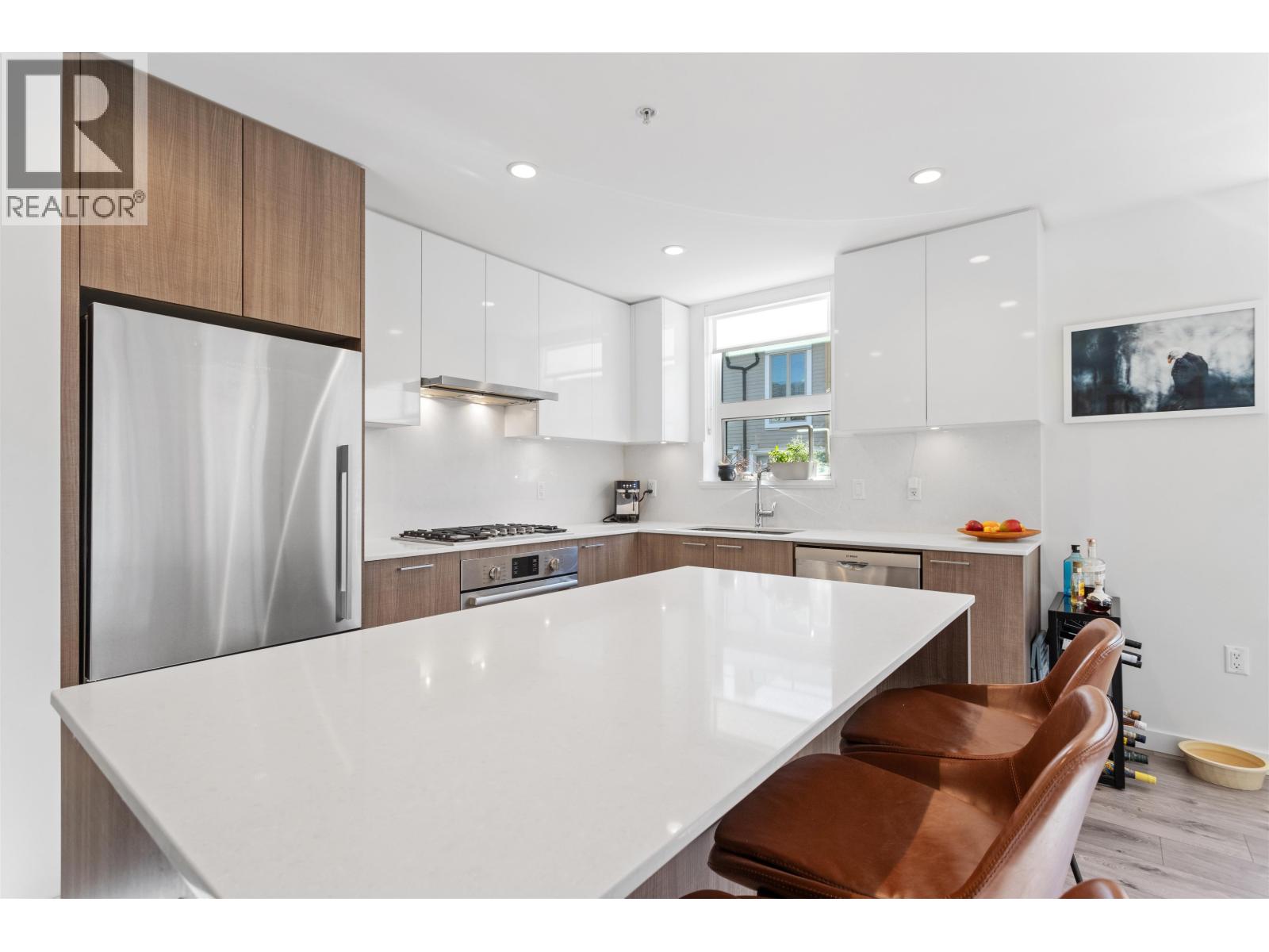 204 715 W 15th Street, North Vancouver, British Columbia  V7M 1T2 - Photo 15 - R3116642