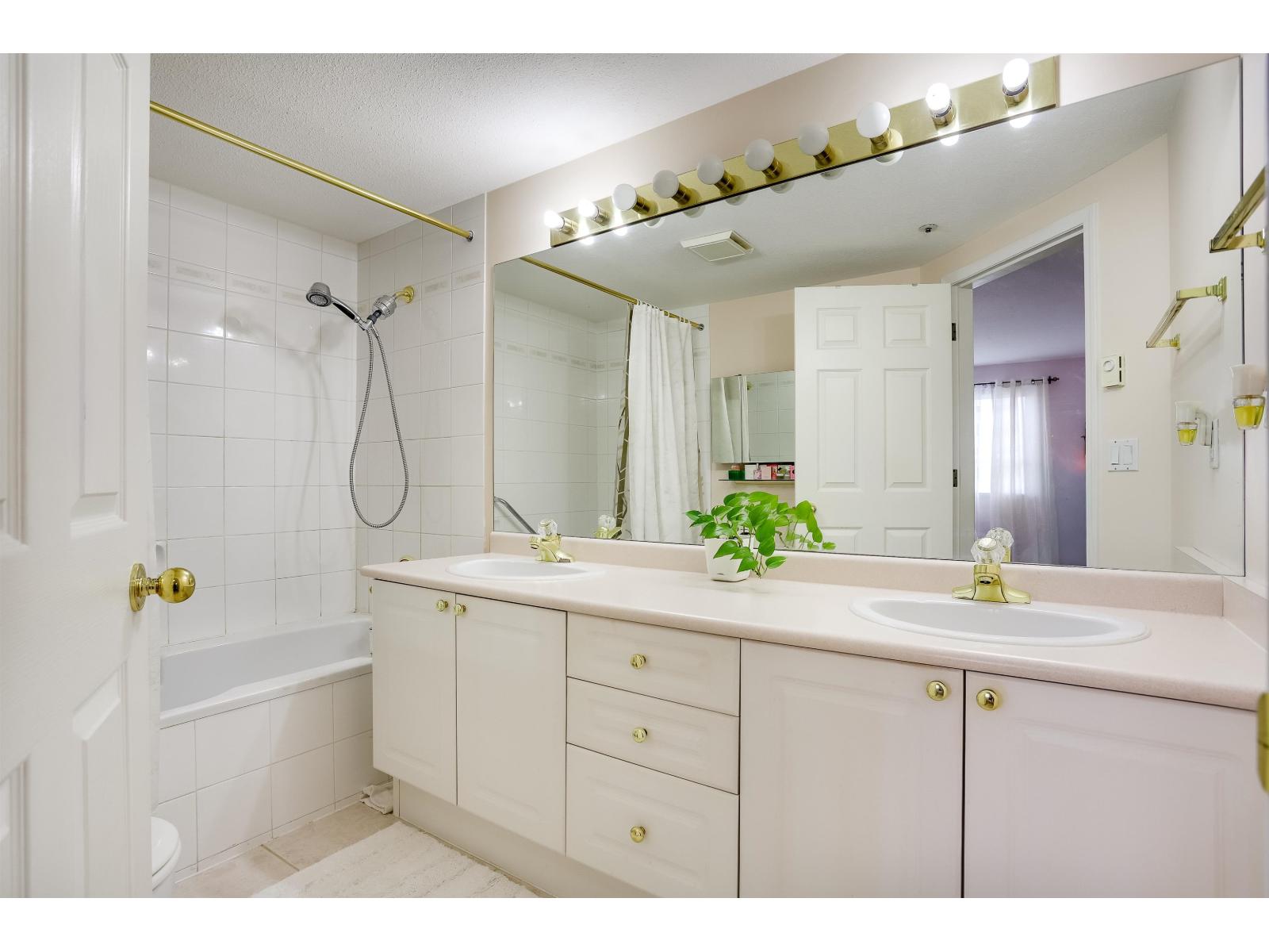 204 20145 55a Avenue, Langley, British Columbia  V3A 8L6 - Photo 16 - R3116473