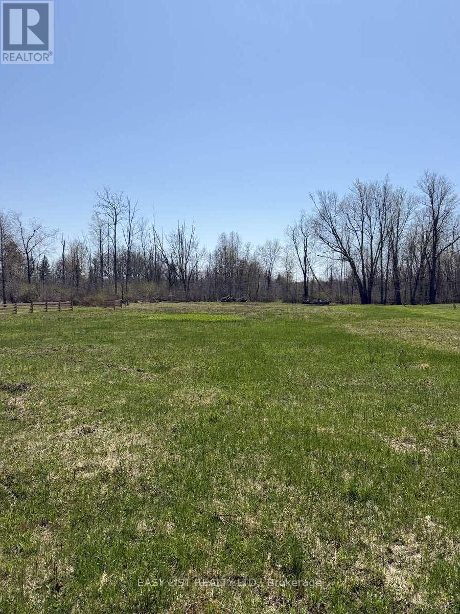 3147 Niagara River Parkway, Fort Erie, Ontario  L0S 1S0 - Photo 2 - X12322478