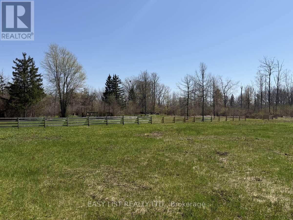 3147 Niagara River Parkway, Fort Erie, Ontario  L0S 1S0 - Photo 3 - X12322478