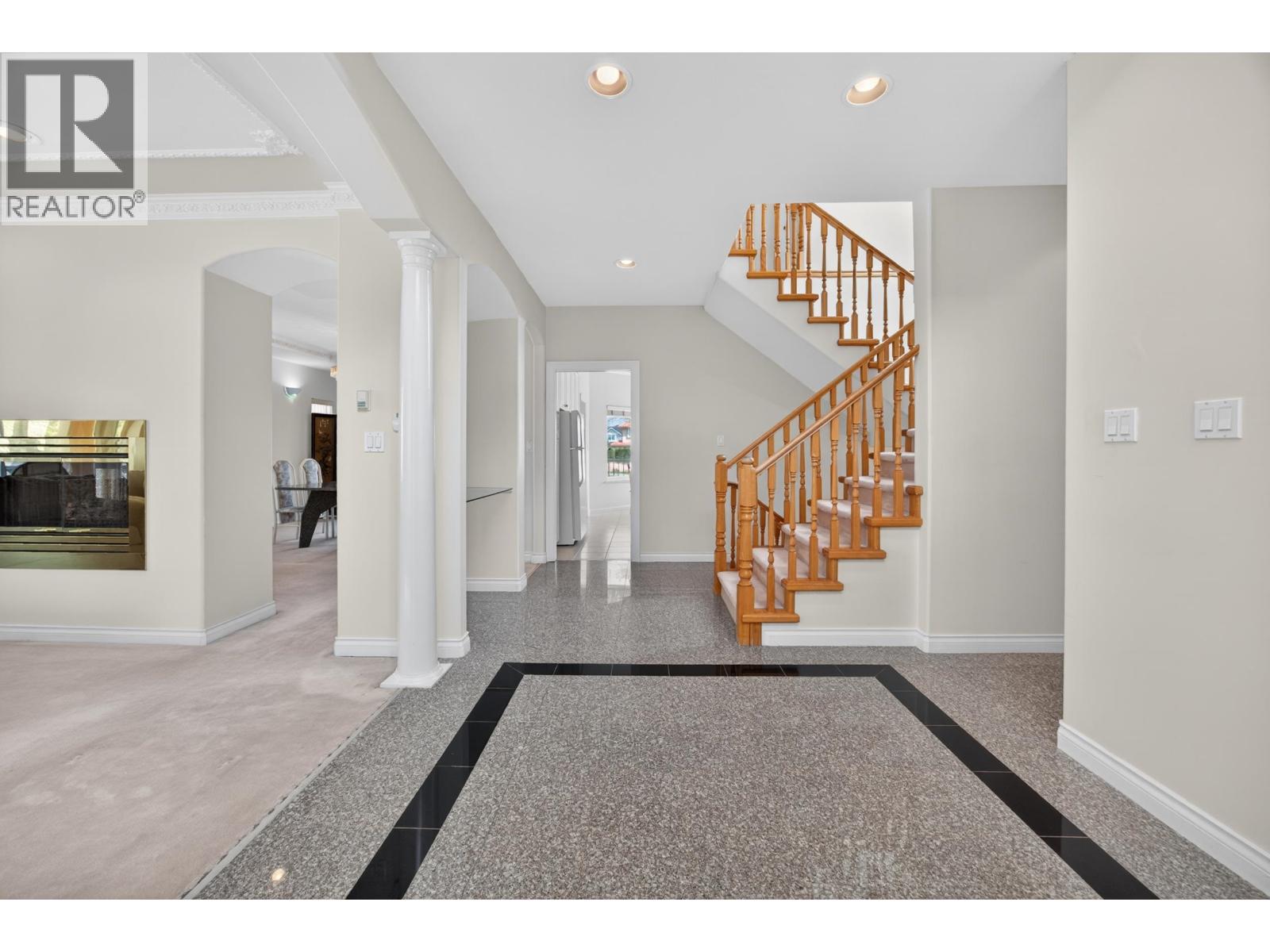 7362 Waverley Avenue, Burnaby, British Columbia  V5J 4A6 - Photo 5 - R3116639