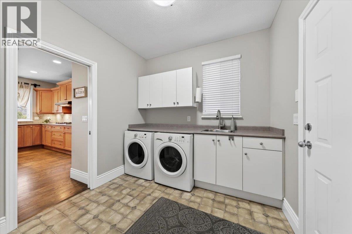 24033 106th Avenue, Maple Ridge, British Columbia  V2W 2B1 - Photo 15 - R3116648