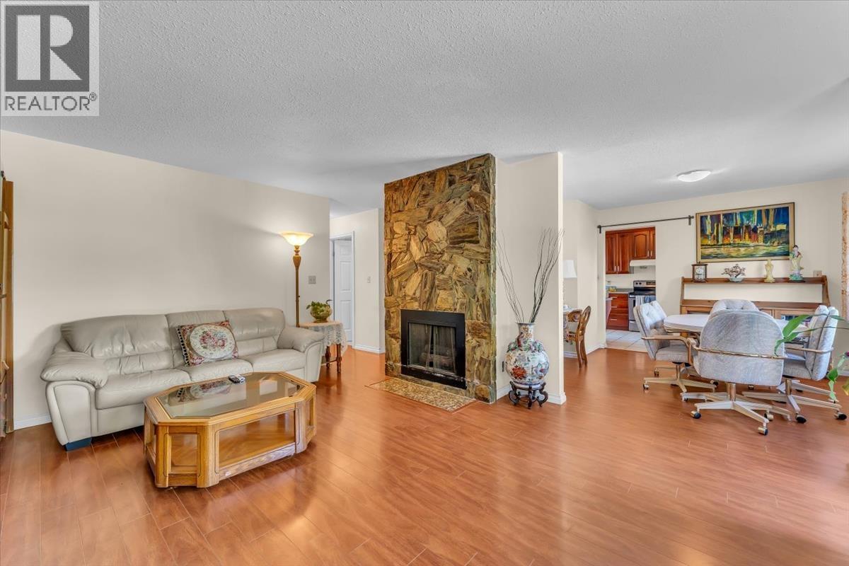 7266 17th Avenue, Burnaby, British Columbia  V3N 1K9 - Photo 7 - R3116711