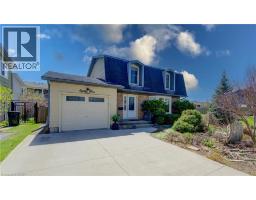 83 MANOR Drive, Kitchener, Ontario