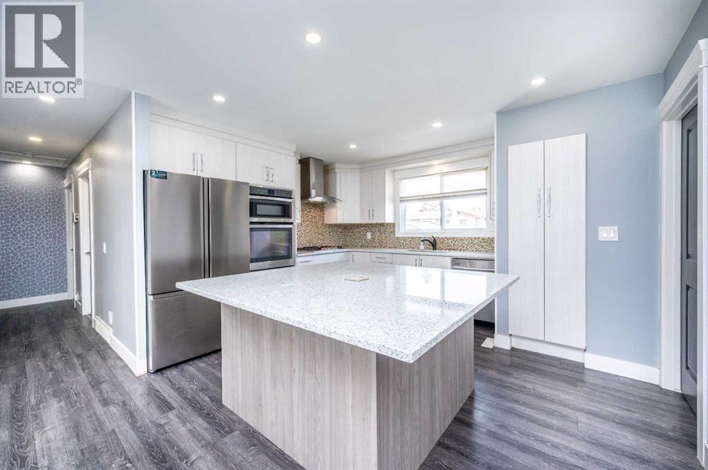 640 Rundleridge Drive Ne, Calgary, Alberta  T1Y 2K9 - Photo 5 - A2305752