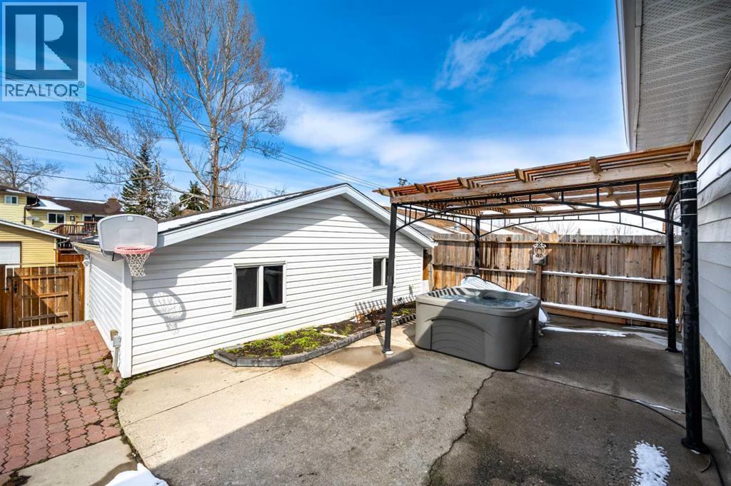 640 Rundleridge Drive Ne, Calgary, Alberta  T1Y 2K9 - Photo 37 - A2305752