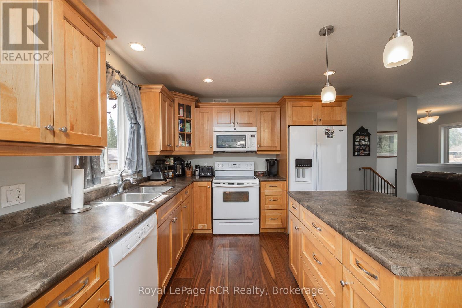 123 Douglas Street, Chatsworth, Ontario  N0H 2V0 - Photo 10 - X13053514