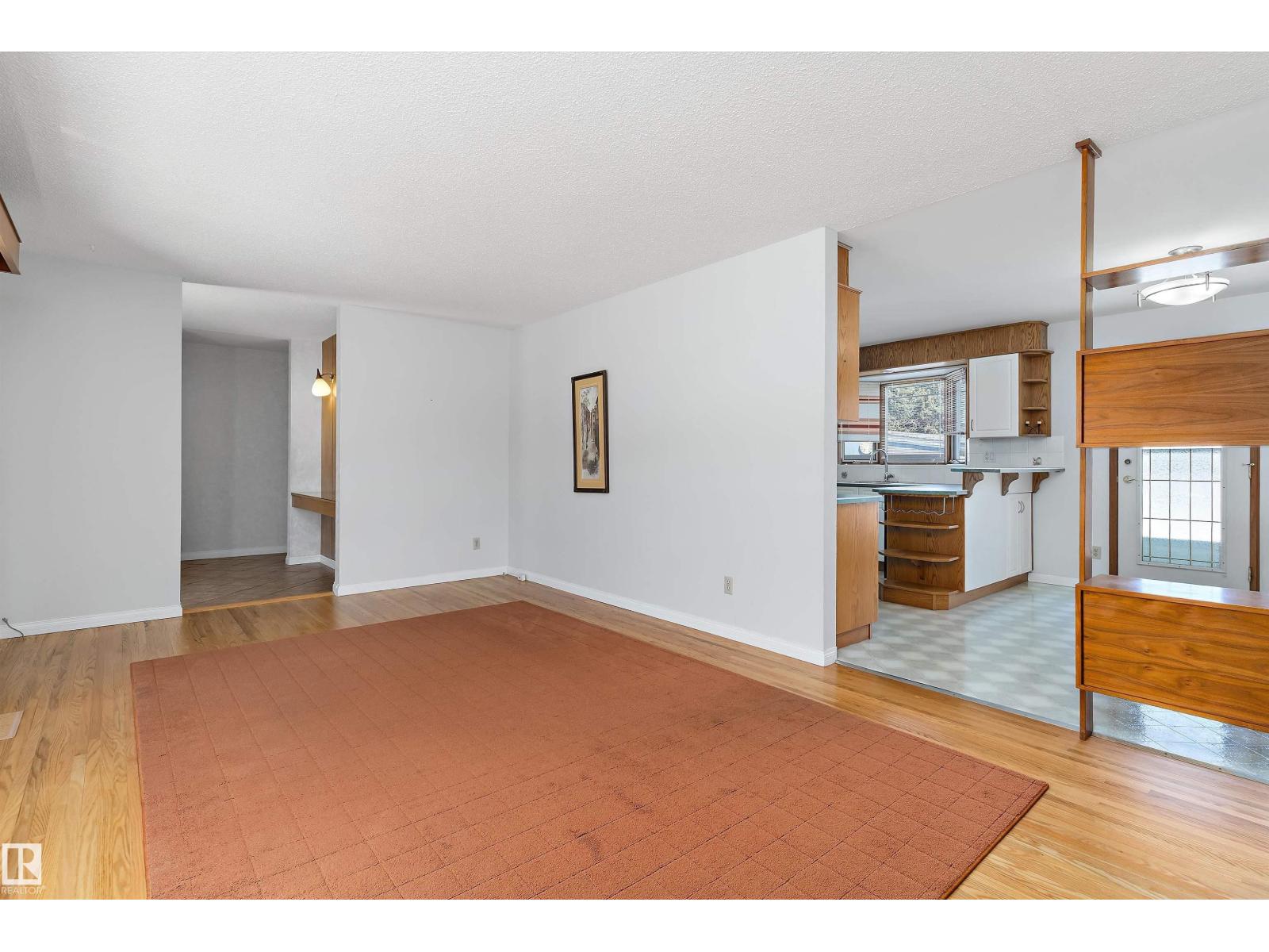 9411 68a St Nw, Edmonton, Alberta  T6B 1T9 - Photo 13 - E4484484