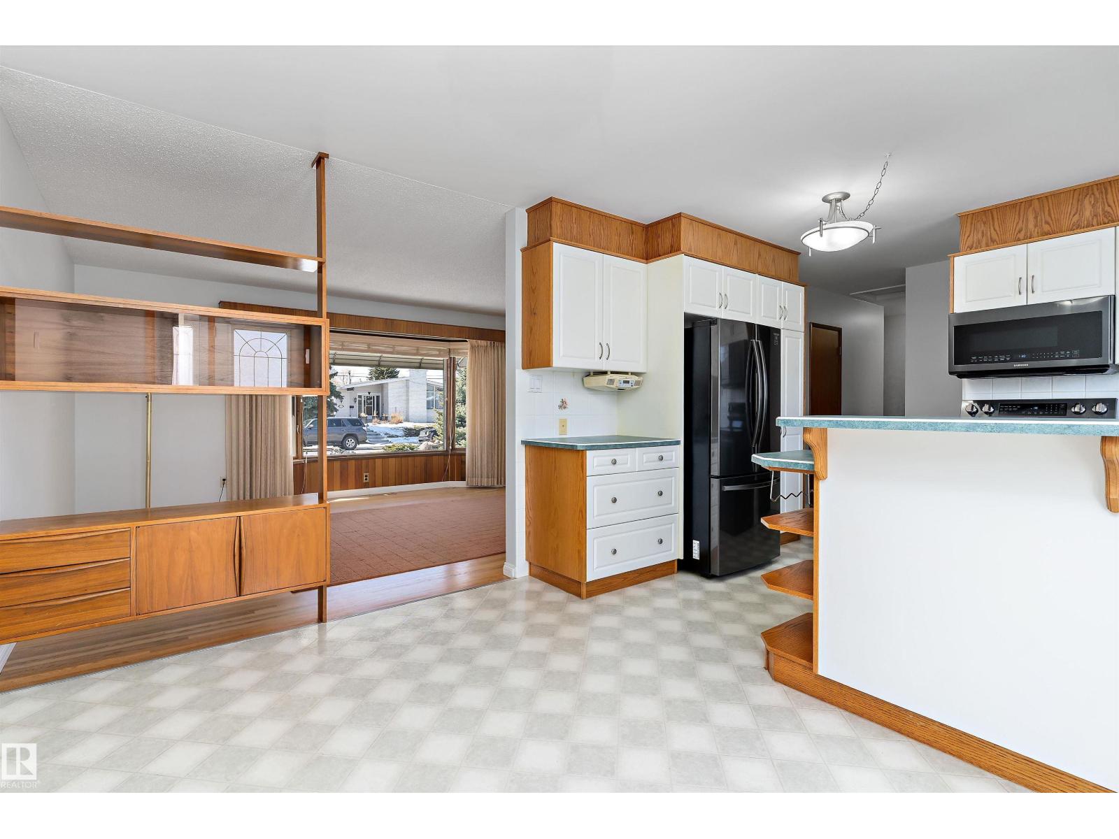 9411 68a St Nw, Edmonton, Alberta  T6B 1T9 - Photo 15 - E4484484