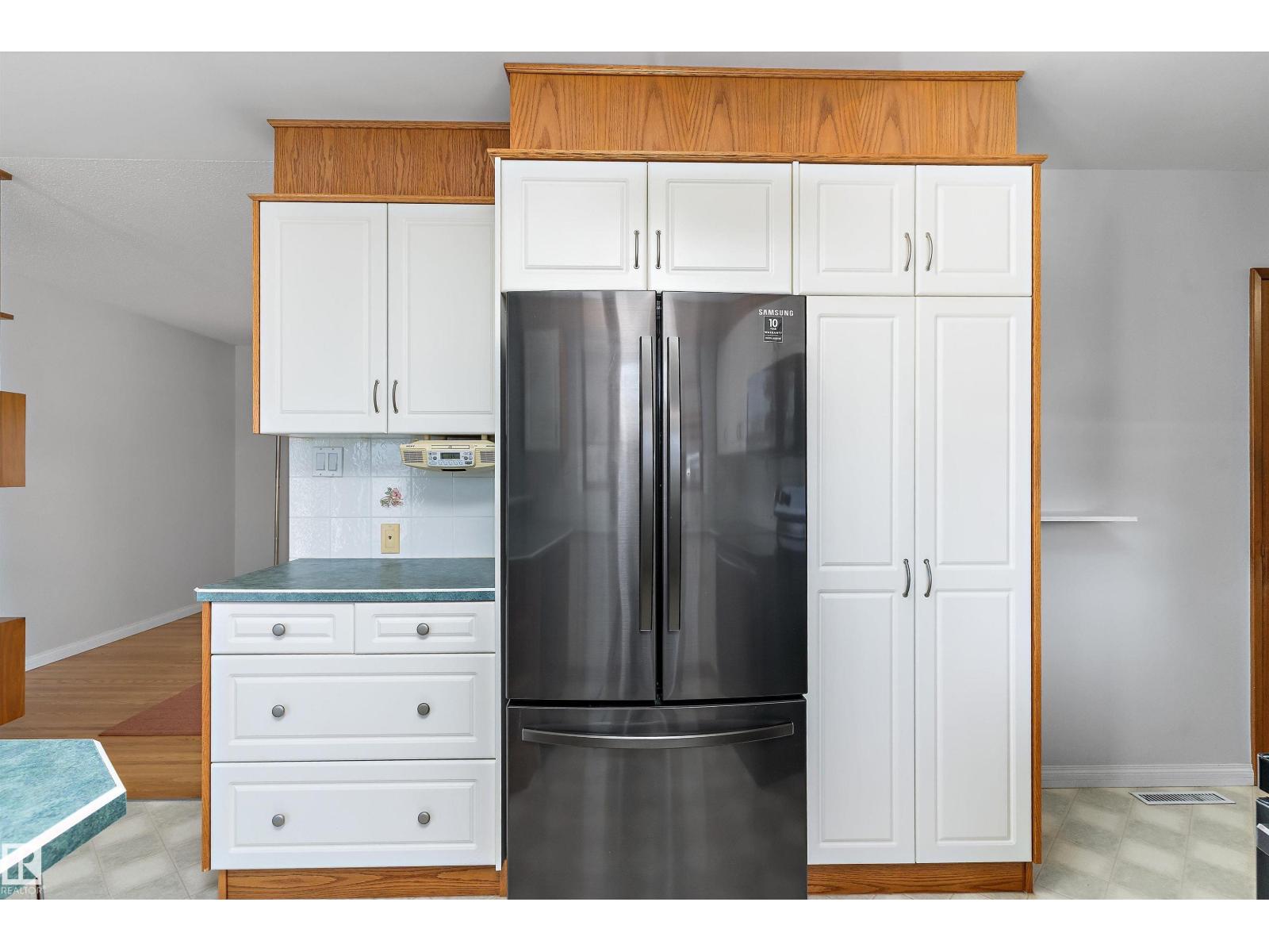 9411 68a St Nw, Edmonton, Alberta  T6B 1T9 - Photo 21 - E4484484