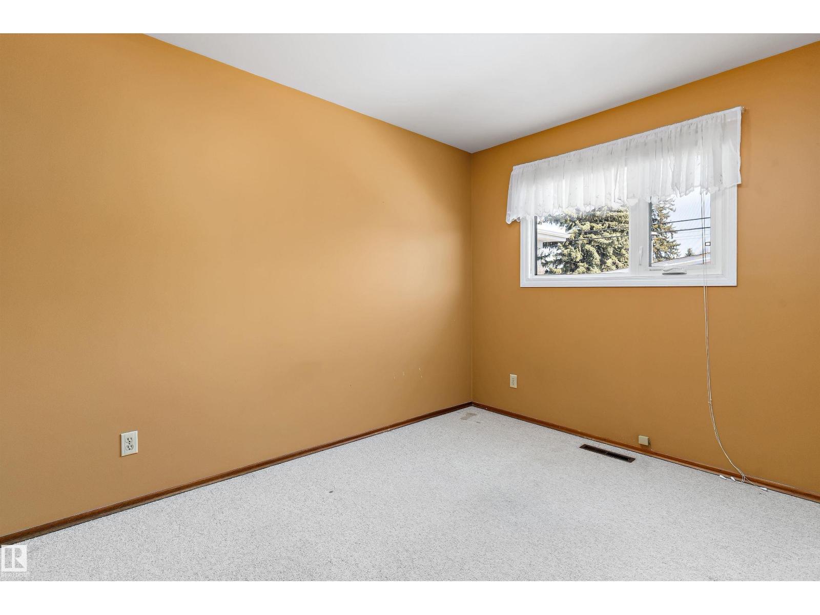 9411 68a St Nw, Edmonton, Alberta  T6B 1T9 - Photo 24 - E4484484