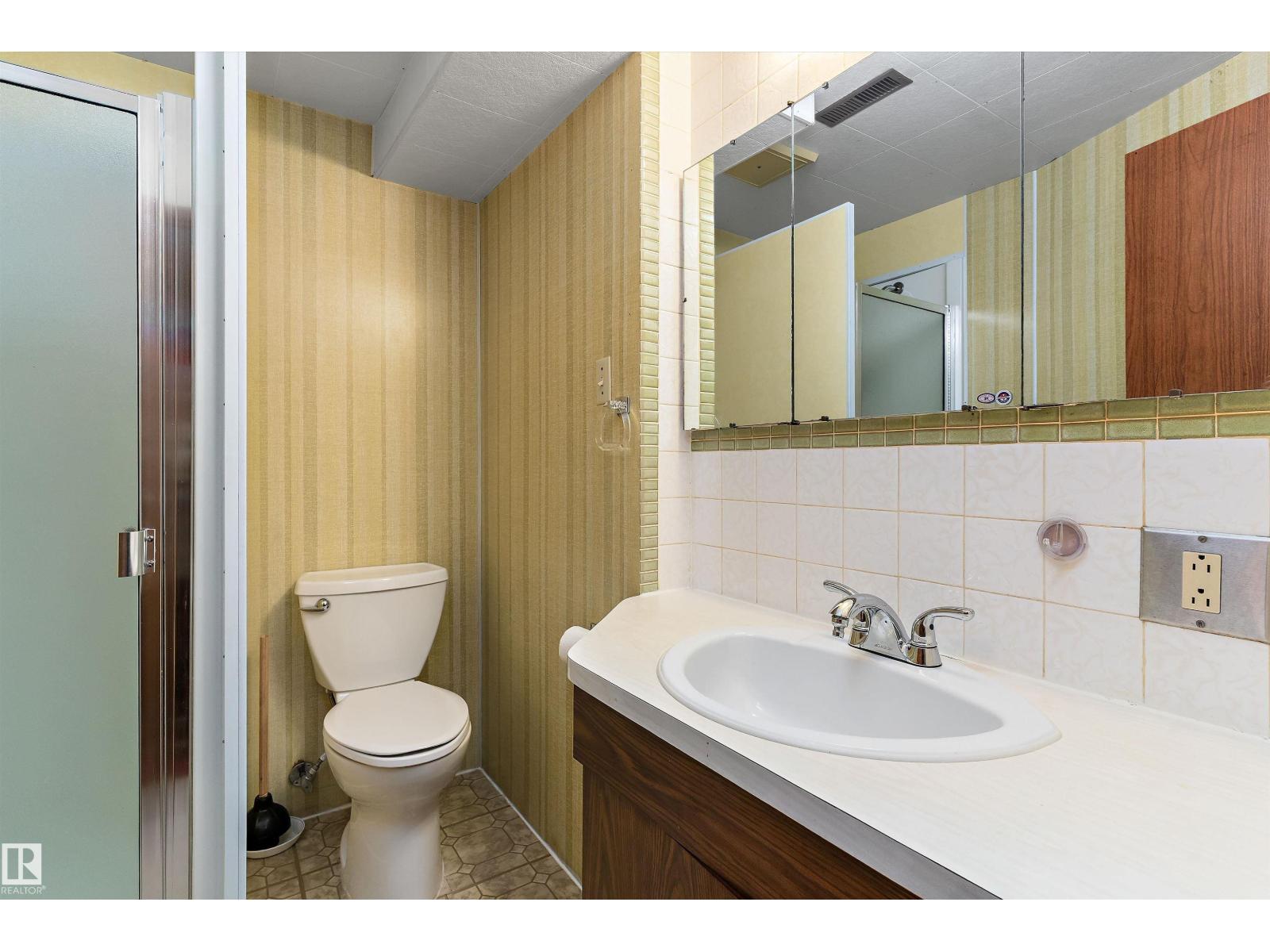 9411 68a St Nw, Edmonton, Alberta  T6B 1T9 - Photo 43 - E4484484