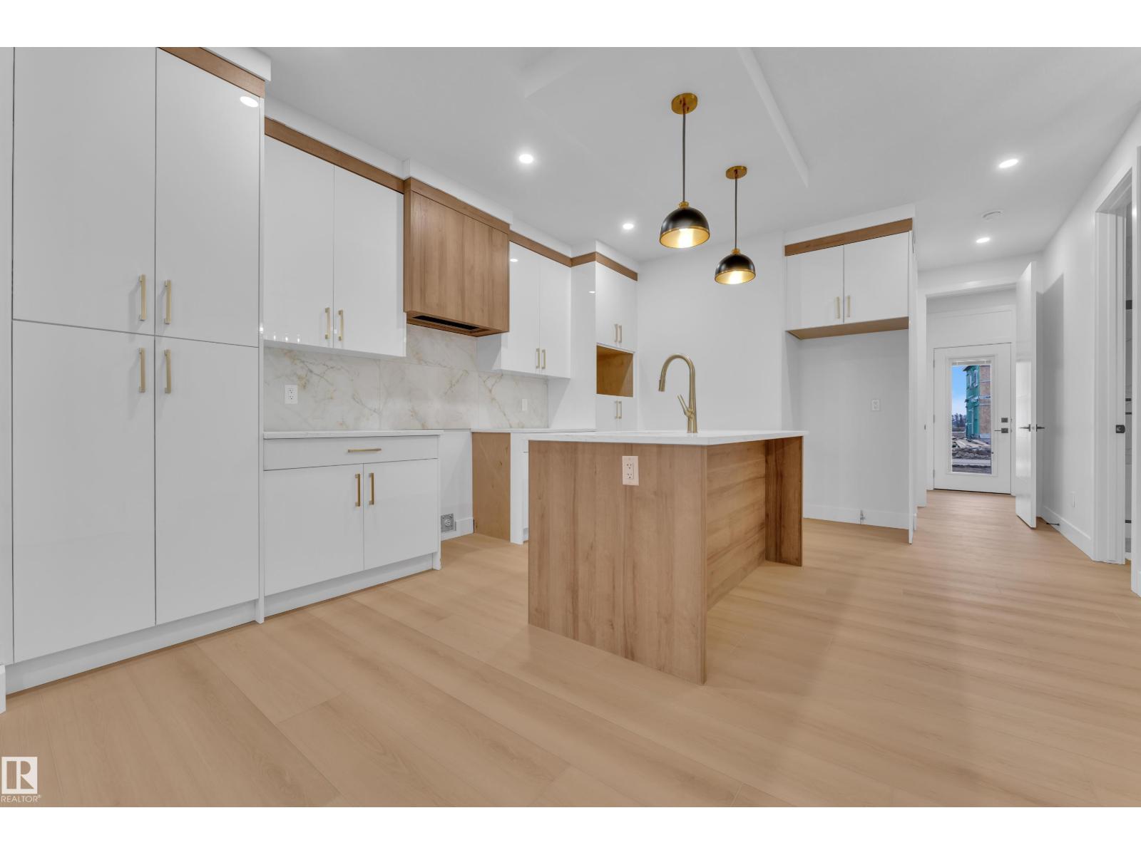 456 Crystal Creek Li, Leduc, Alberta  T9E 0X5 - Photo 5 - E4484485