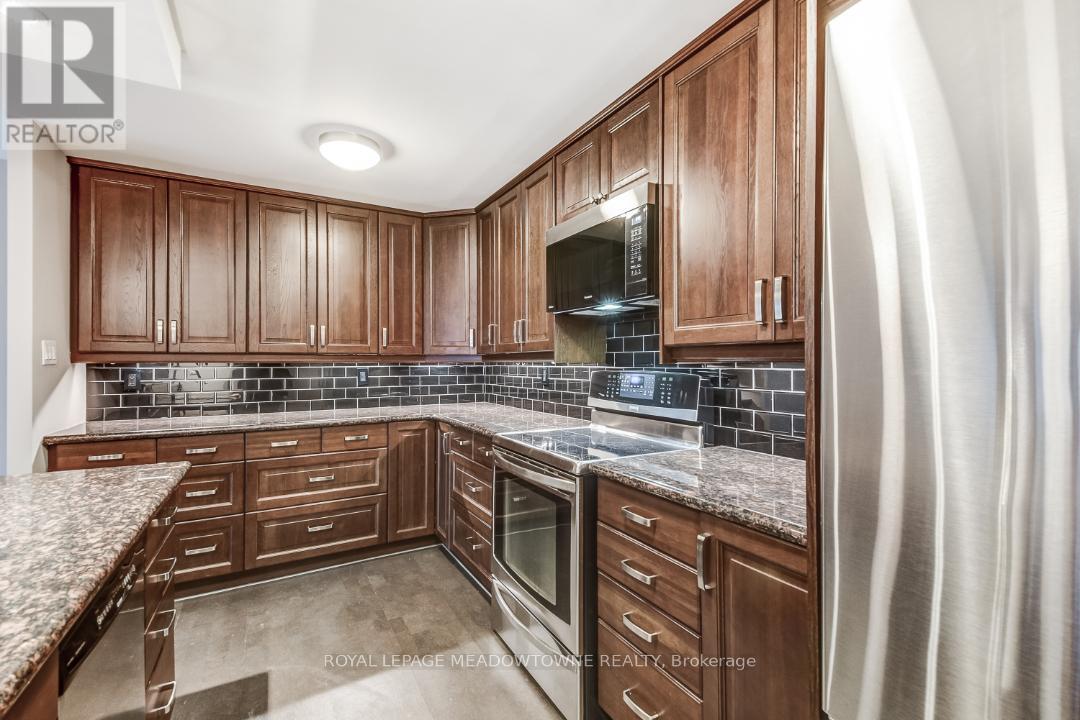 1201 - 30 Wellington Street E, Toronto, Ontario  M5E 1S3 - Photo 5 - C13053528