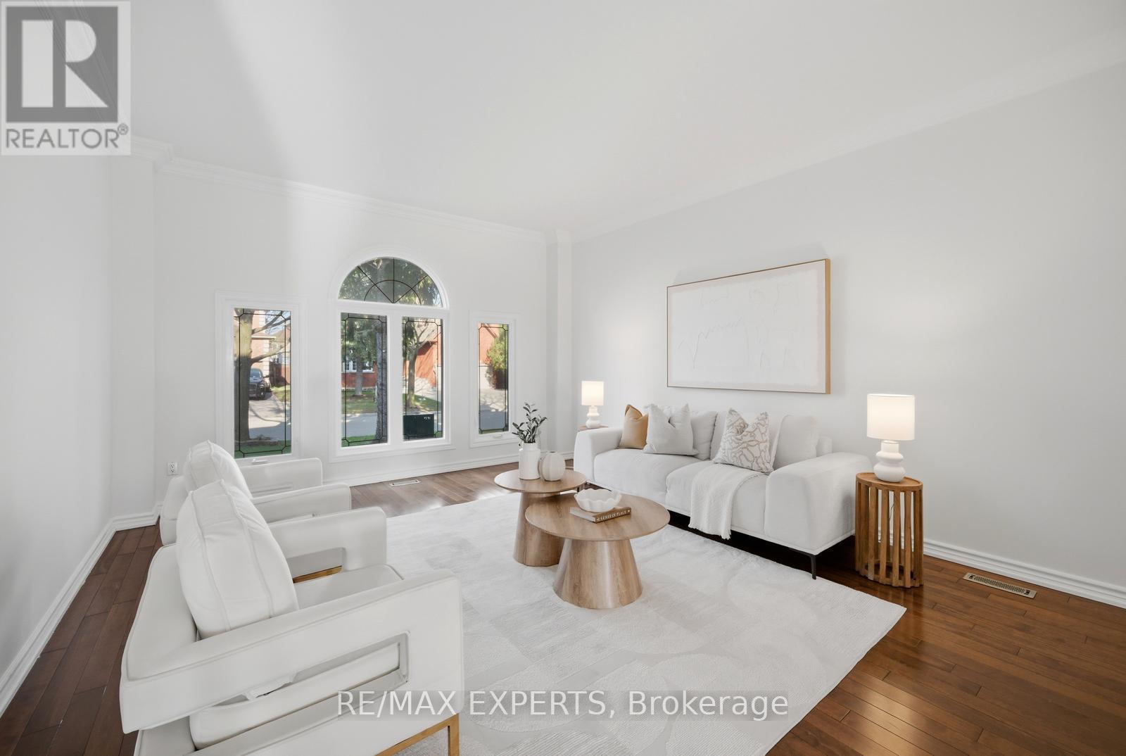 11 Horizon Court, Richmond Hill, Ontario  L4B 3G1 - Photo 10 - N13041606