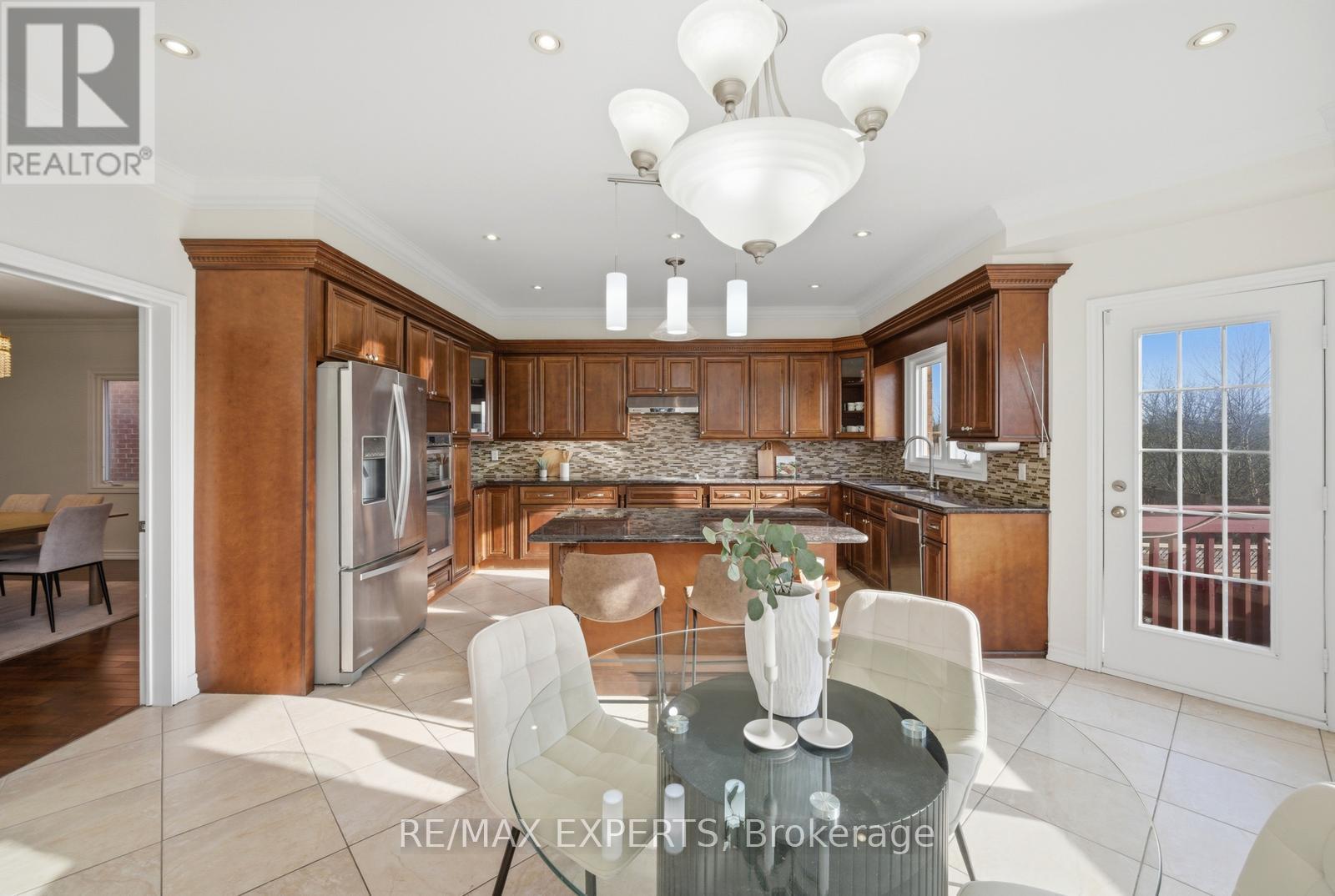 11 Horizon Court, Richmond Hill, Ontario  L4B 3G1 - Photo 21 - N13041606