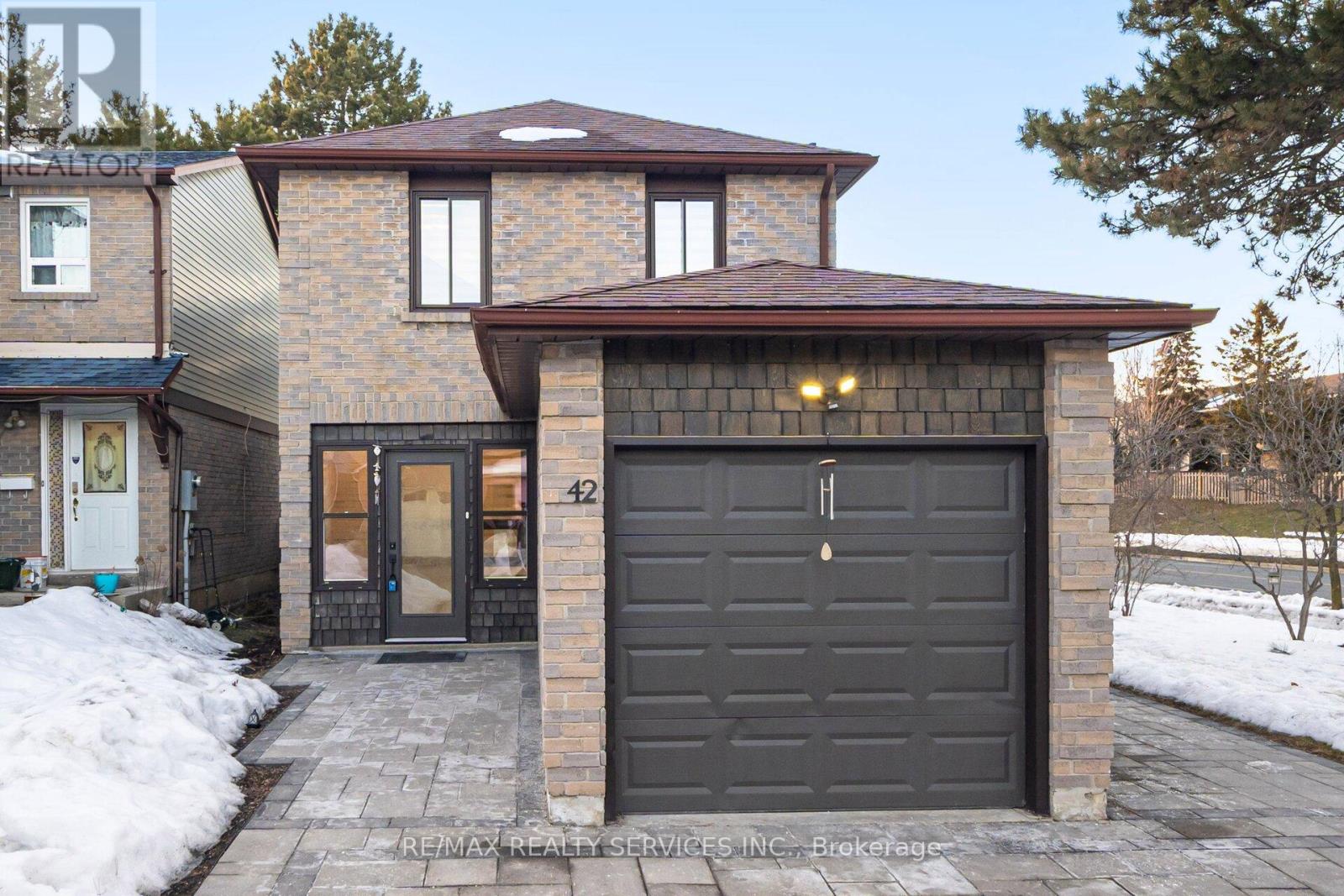 42 FRONTIER PT WAY, Toronto, Ontario