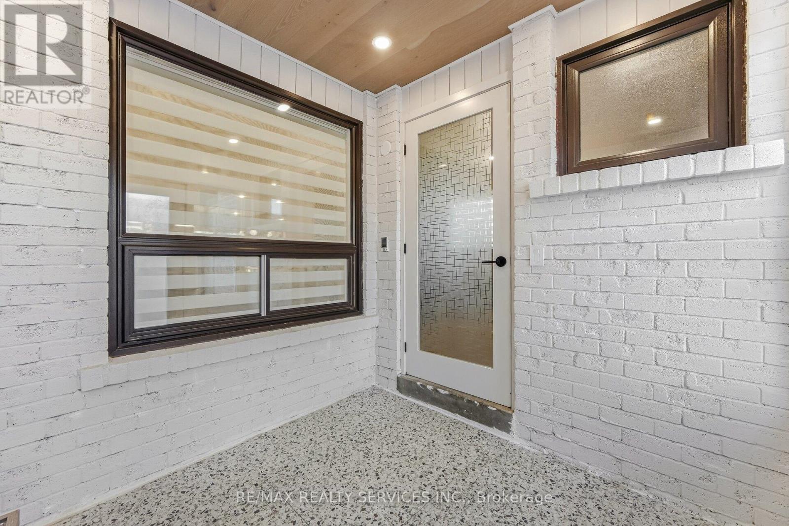 42 Frontier Pt Way, Toronto, Ontario  M1B 4G4 - Photo 5 - E13053520